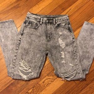 Buy now! AEO Jeans acidic wash destroyed stretch